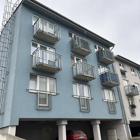 Cozy Studio In Neighbourhood With Prague Apartament